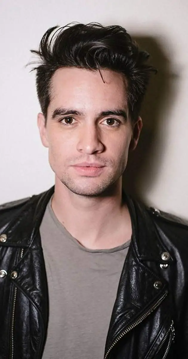 How tall is Brendon Urie?